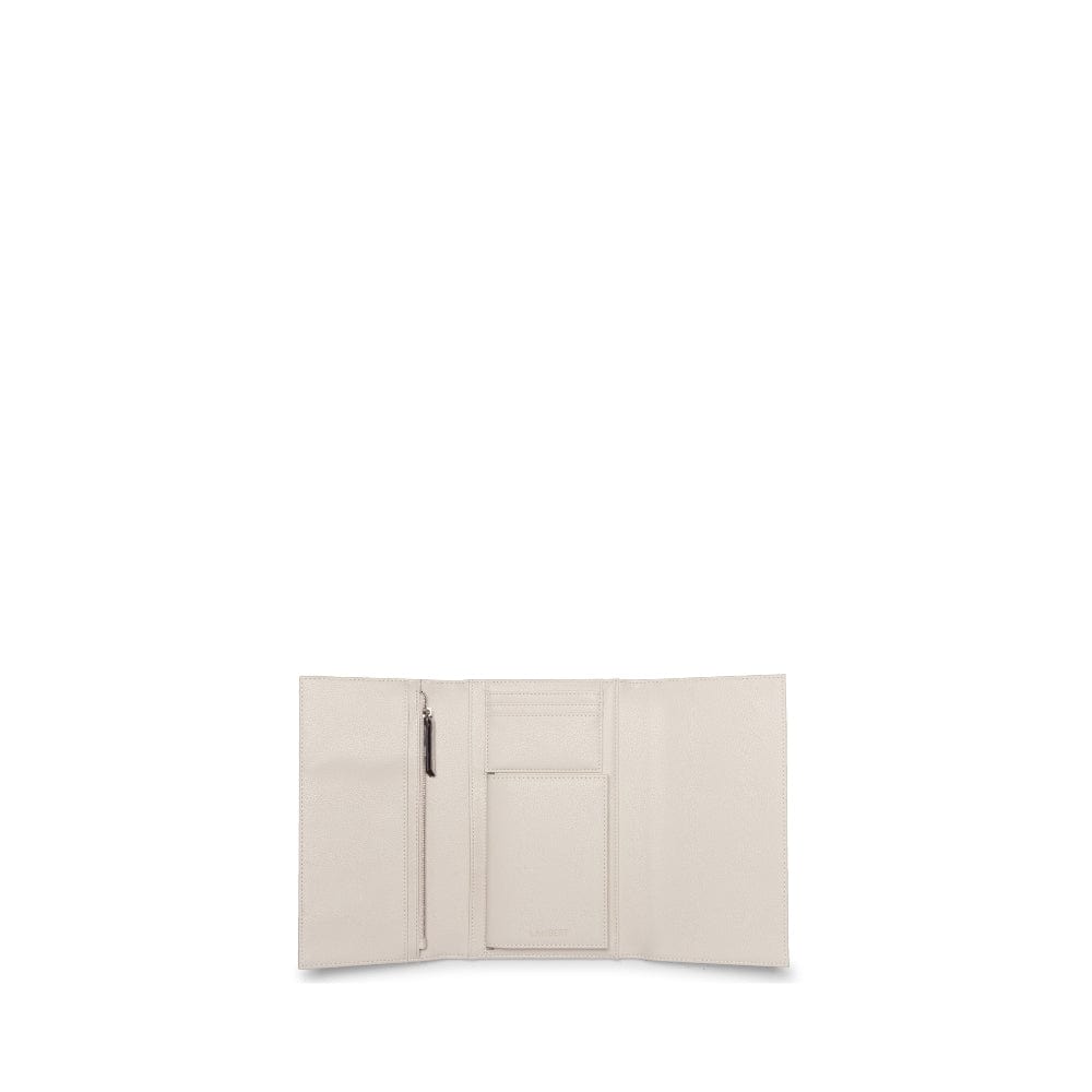 The Atlas - Recycled Vegan Oyster Leather Passport Holder