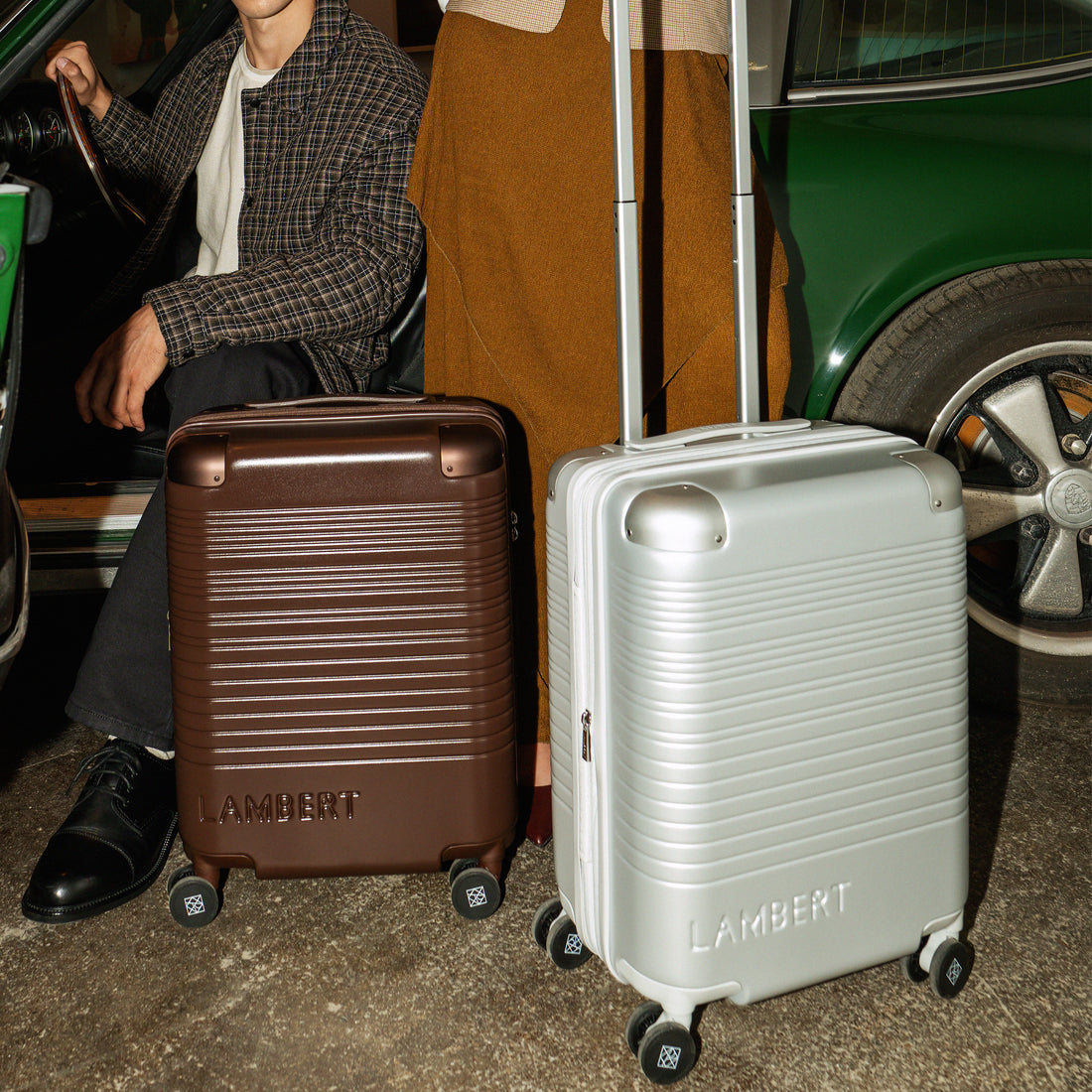 The Berlin – Chocolate Extendable Carry-On Suitcase