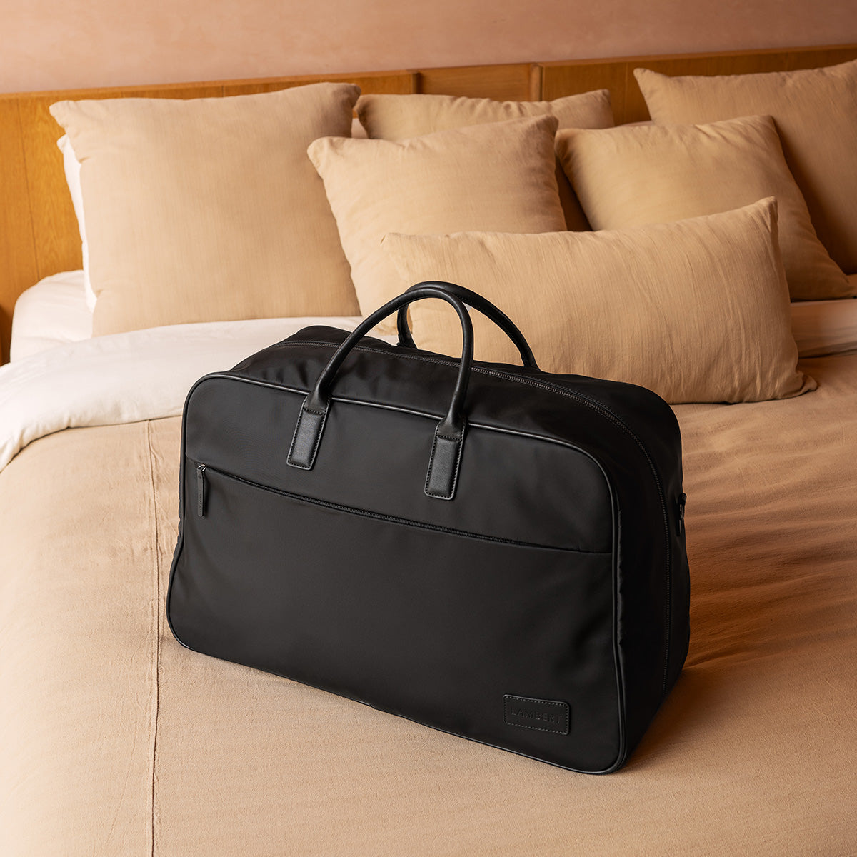 The Oslo – Black Recycled Nylon Travel Weekender Bag – Lambert