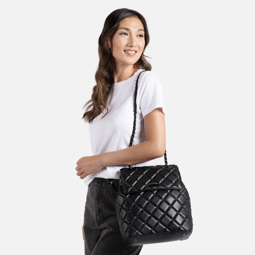 Le Sadie - Sac à dos 2-en-1 matelassé en cuir vegan noir